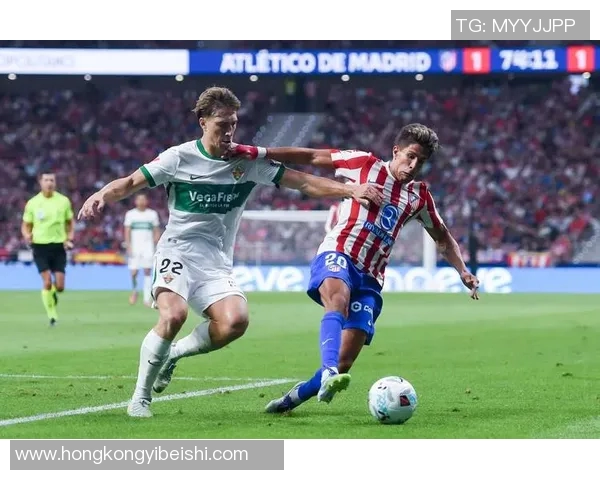 足球球星运动鞋搭配解析提升你的球场时尚感与竞技表现